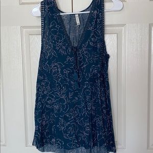 Super cute tank top bought from Lucca, never worn